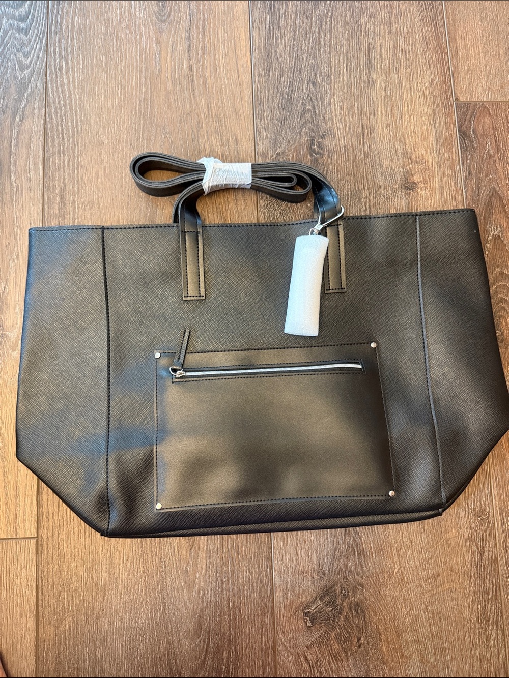 Classic Black womans Tote Bag - Sleek Everyday Carry